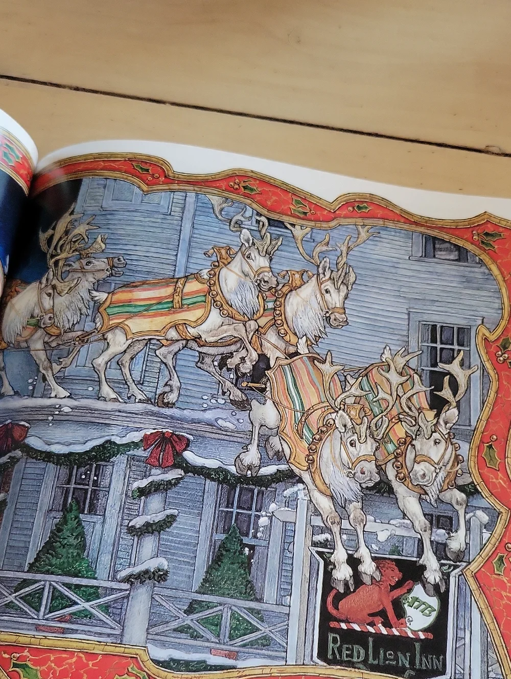 The Night Before Christmas by Jane Brett & Clement Moore